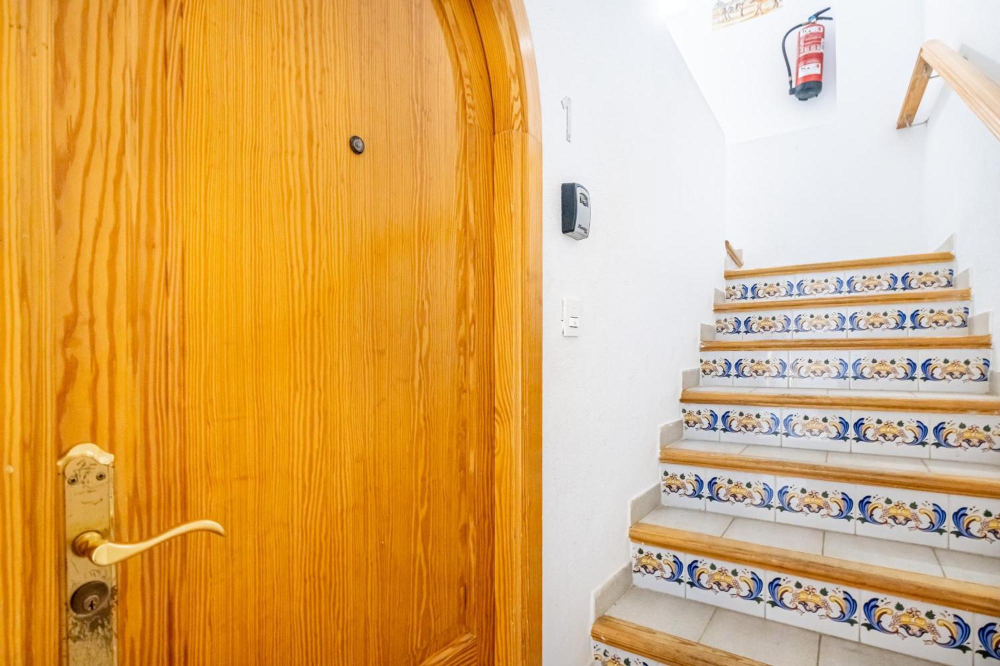 Apartamentos El Castell Benidorm Old-Town Eksteriør bilde